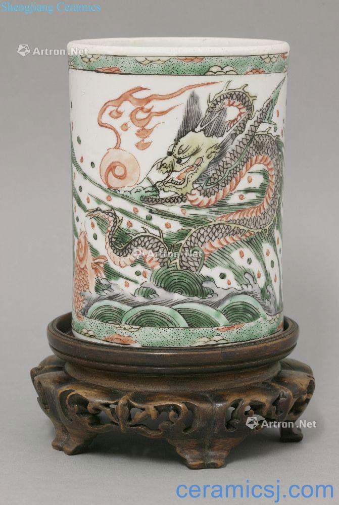 The qing emperor kangxi colorful carp dragon pen container