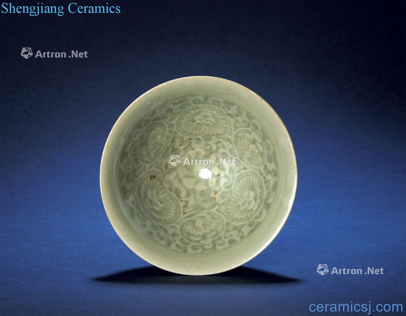 Yuan/Ming Yao state green glazed carved lotus flower grain lamp