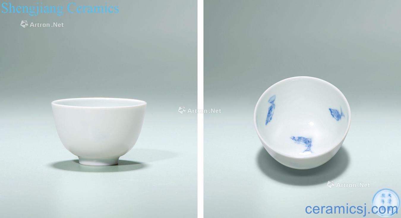 Blue and white "years of more than" outside the qing emperor kangxi white glaze inside grain small cup