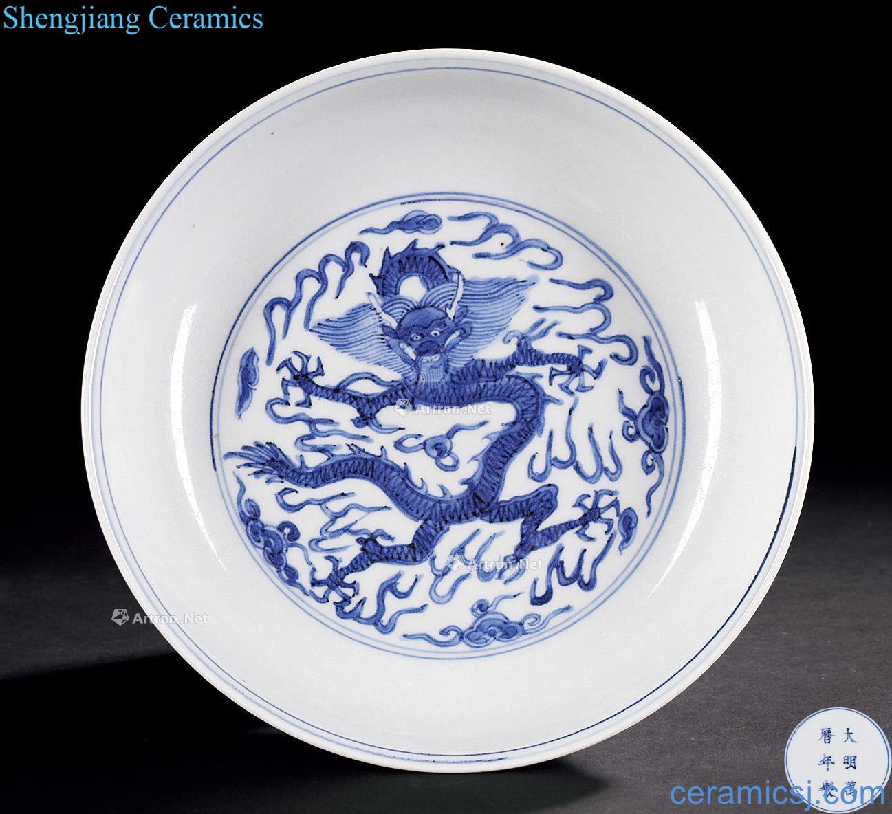qing Blue and white dragon disc