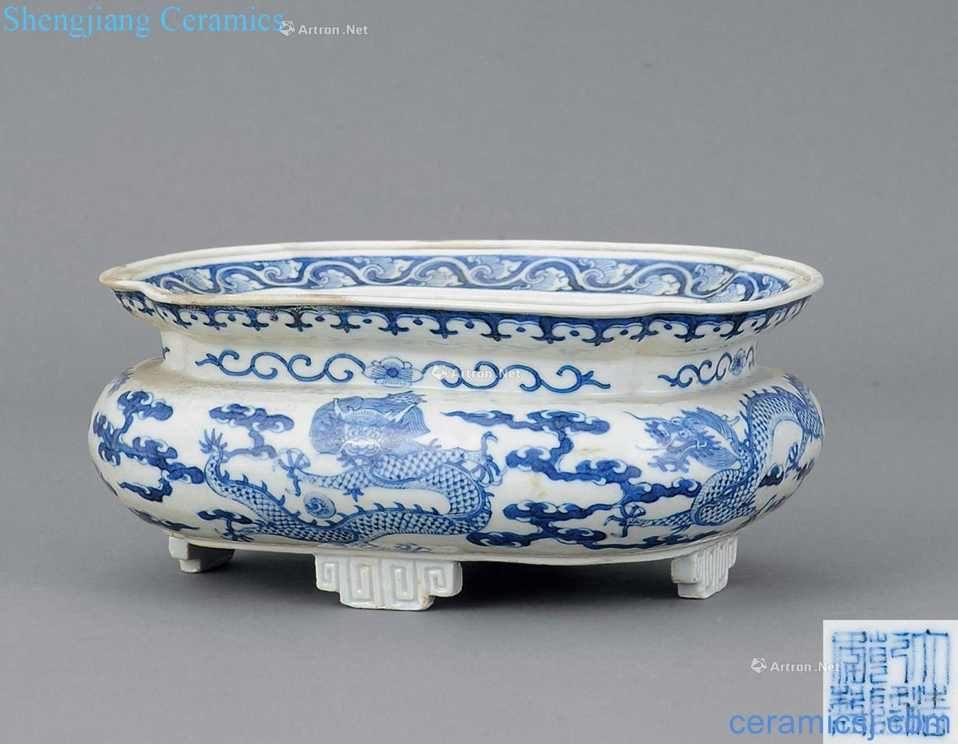 qing Blue and white YunLongWen haitang type flowerpot