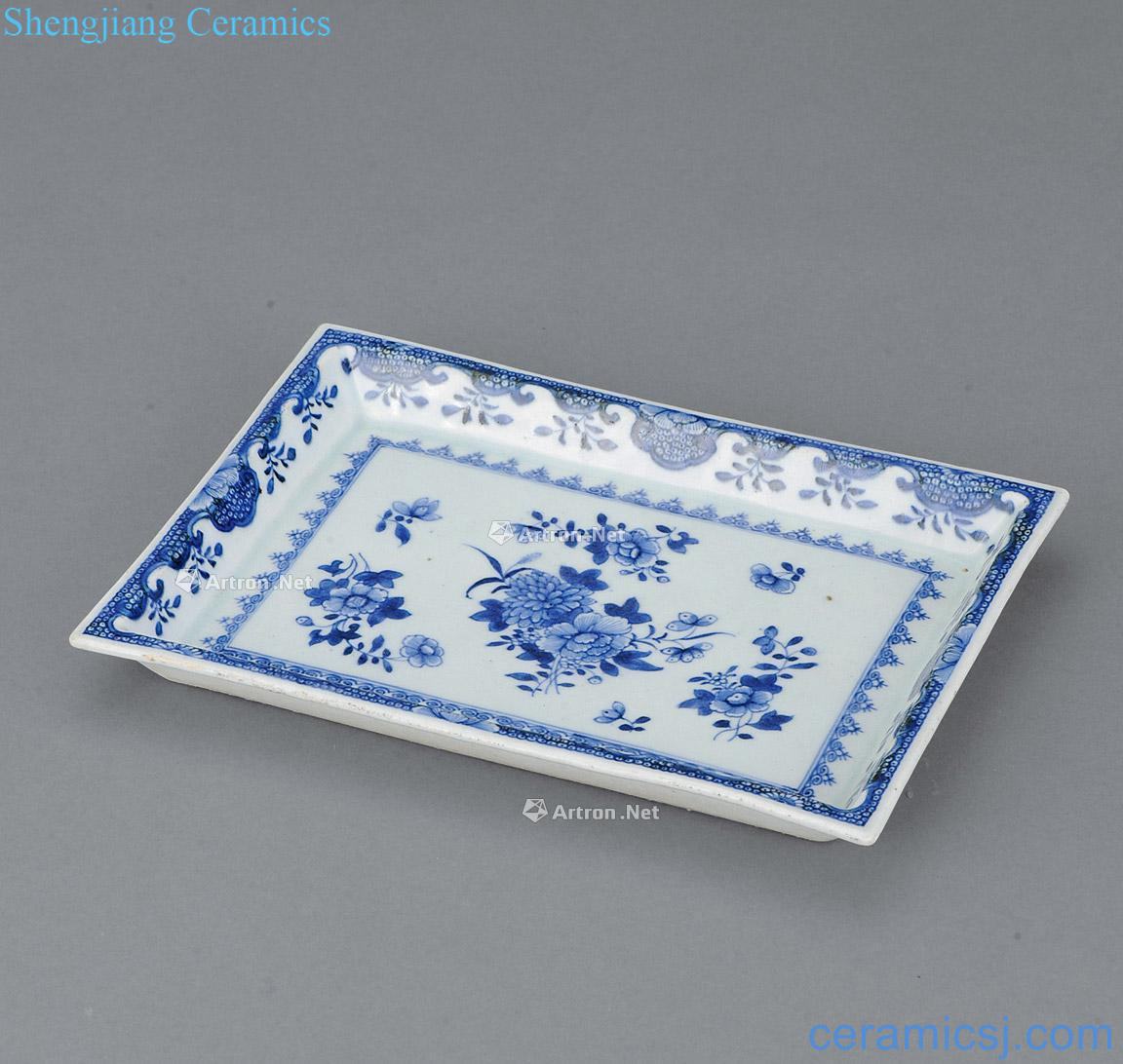 Qing dynasty blue and white flower grain square plate