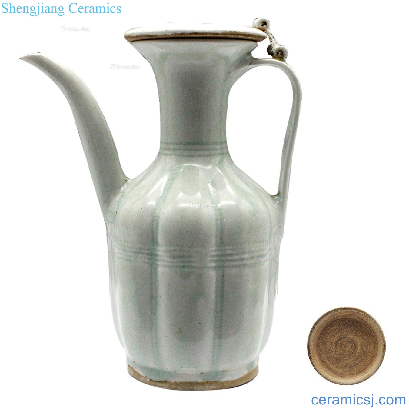 Song left 窋 shadow blue glaze ewer