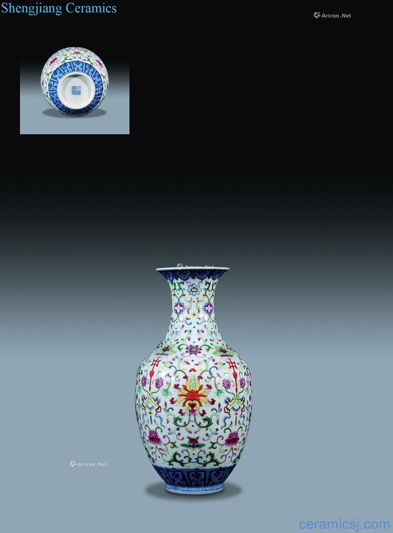 Qing qianlong Blue and white enamel sweet grain bottle