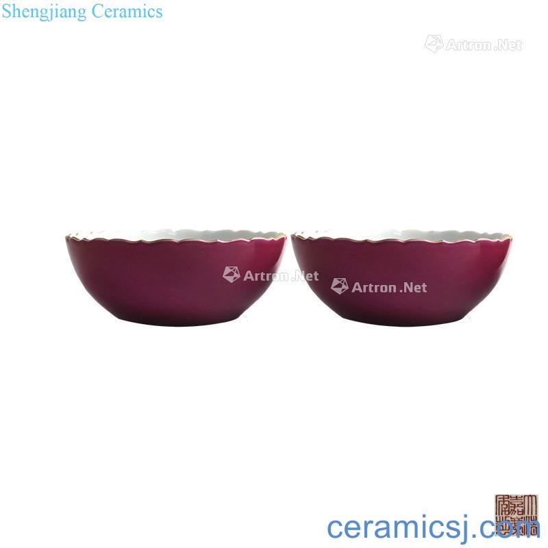 In the qing dynasty Carmine red glaze enamel bowls (a)