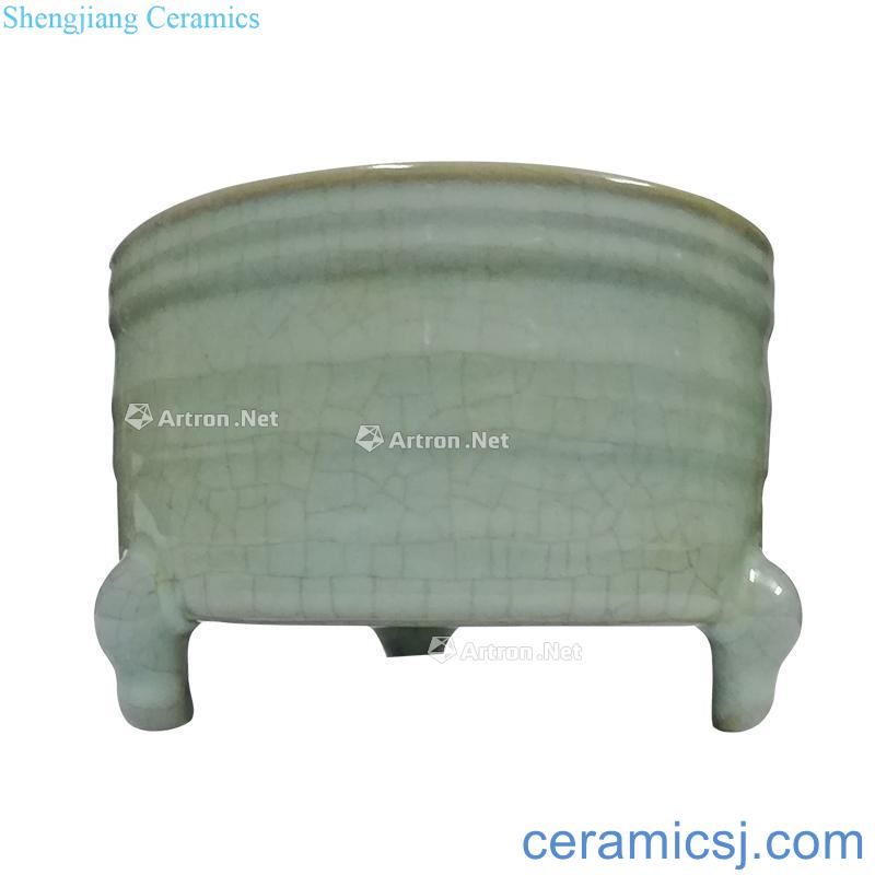 The song dynasty Your kiln string lines casket with three legs