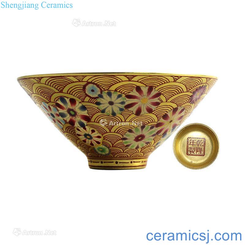 In the qing dynasty porcelain body gold glaze pastel flowers dou bowl