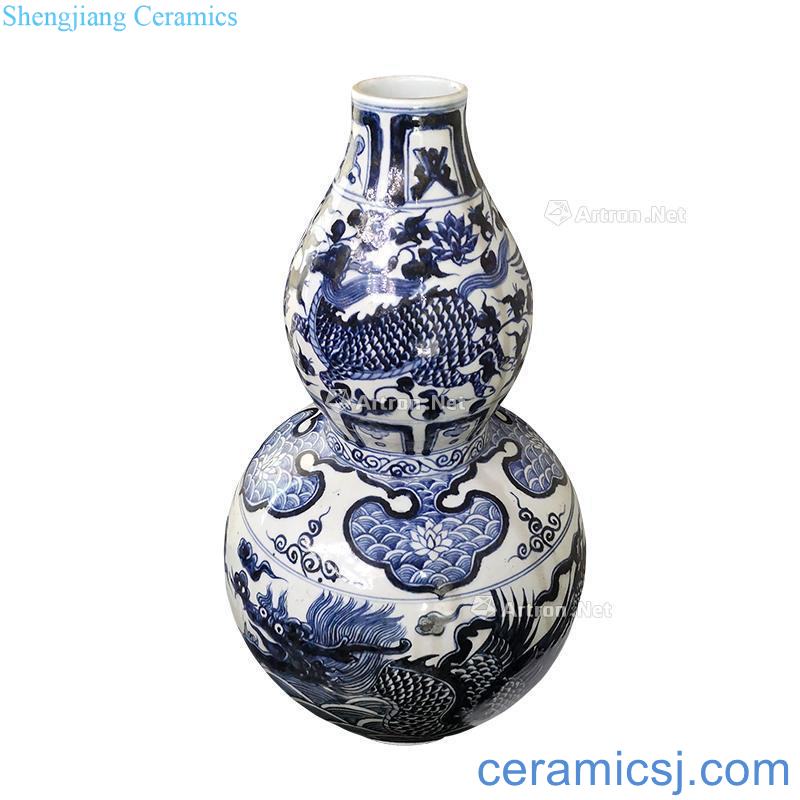 Ming blue and white auspicious dragon phoenix gourd bottle