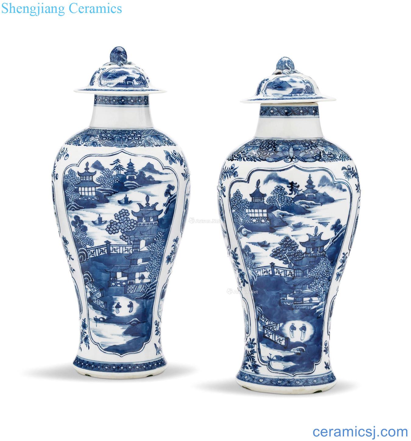 Qing qianlong, about 1775 A PAIR OF BLUE AND WHITE BALUSTER JARS AND COVERS