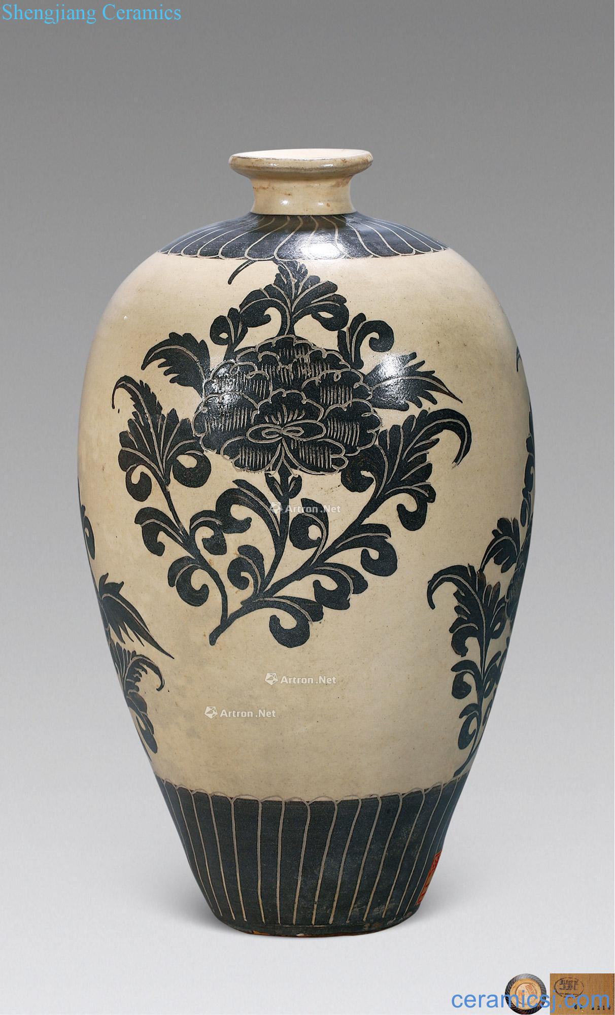 Ming Magnetic state kiln carved plum bottle