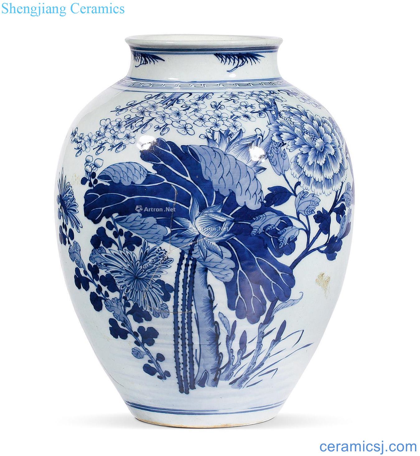 Qing dynasty blue and white lotus pattern cans