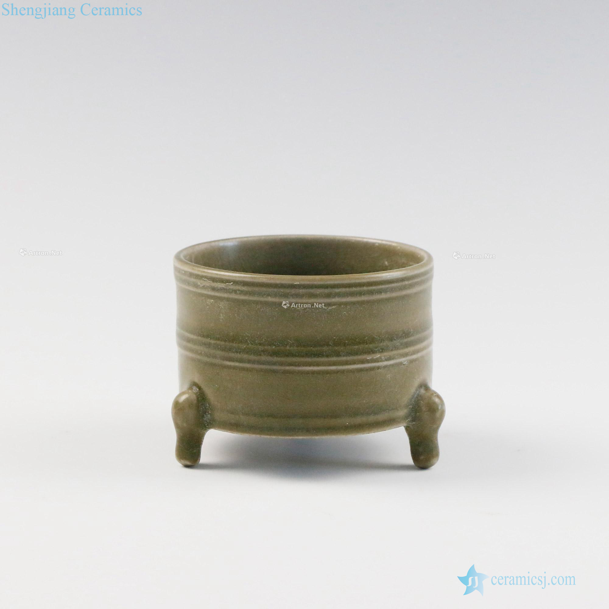 The song dynasty Yao bowstring grain state kiln furnace with three legs