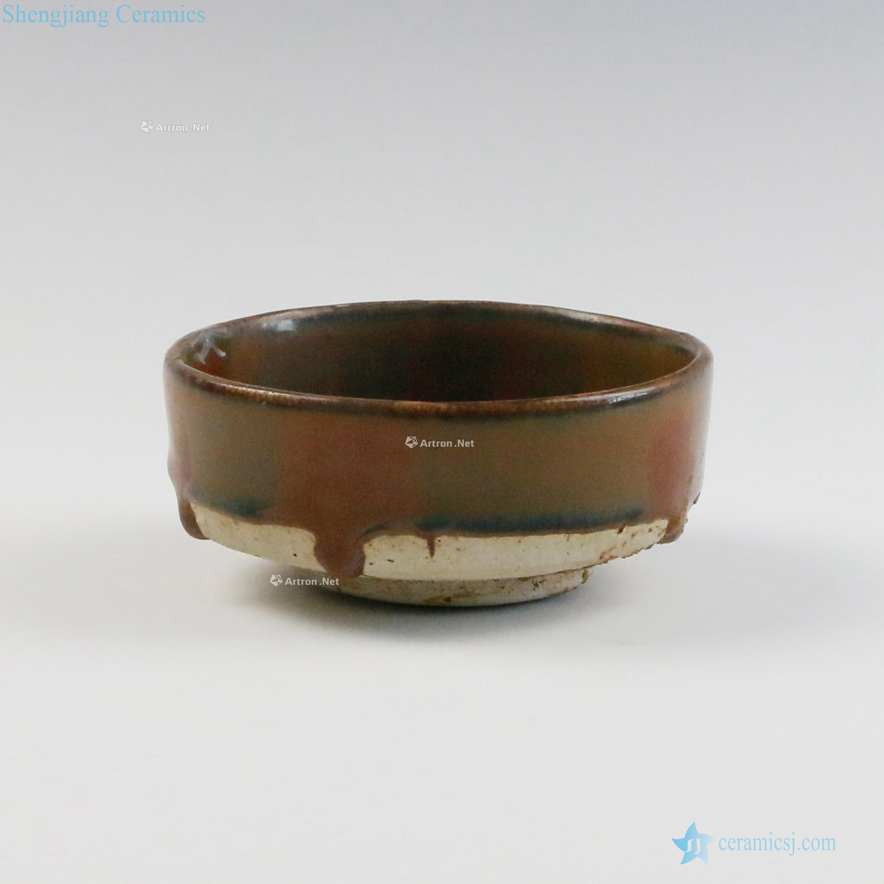 The song dynasty Jizhou kiln peony green-splashed bowls