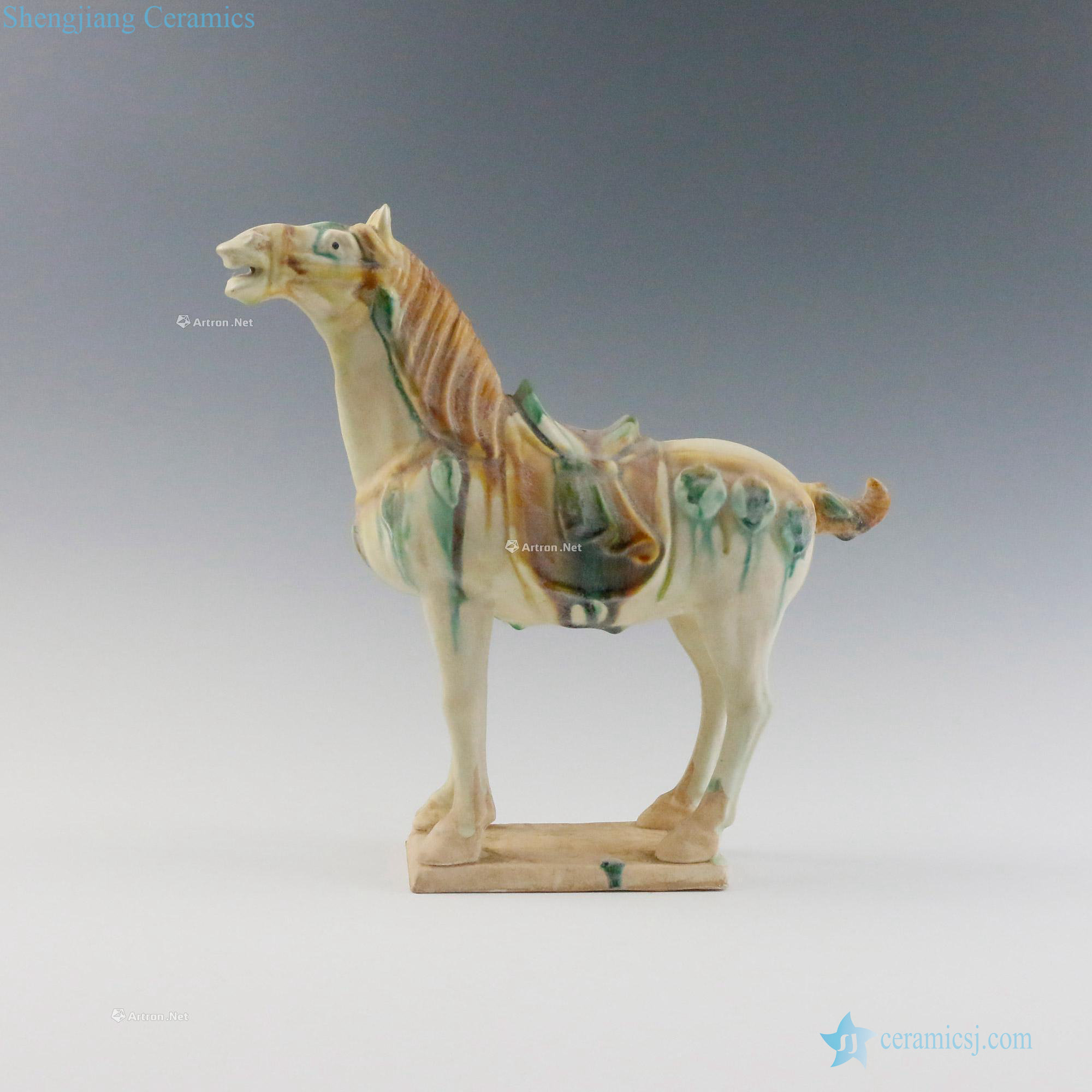 Tang three-color horse