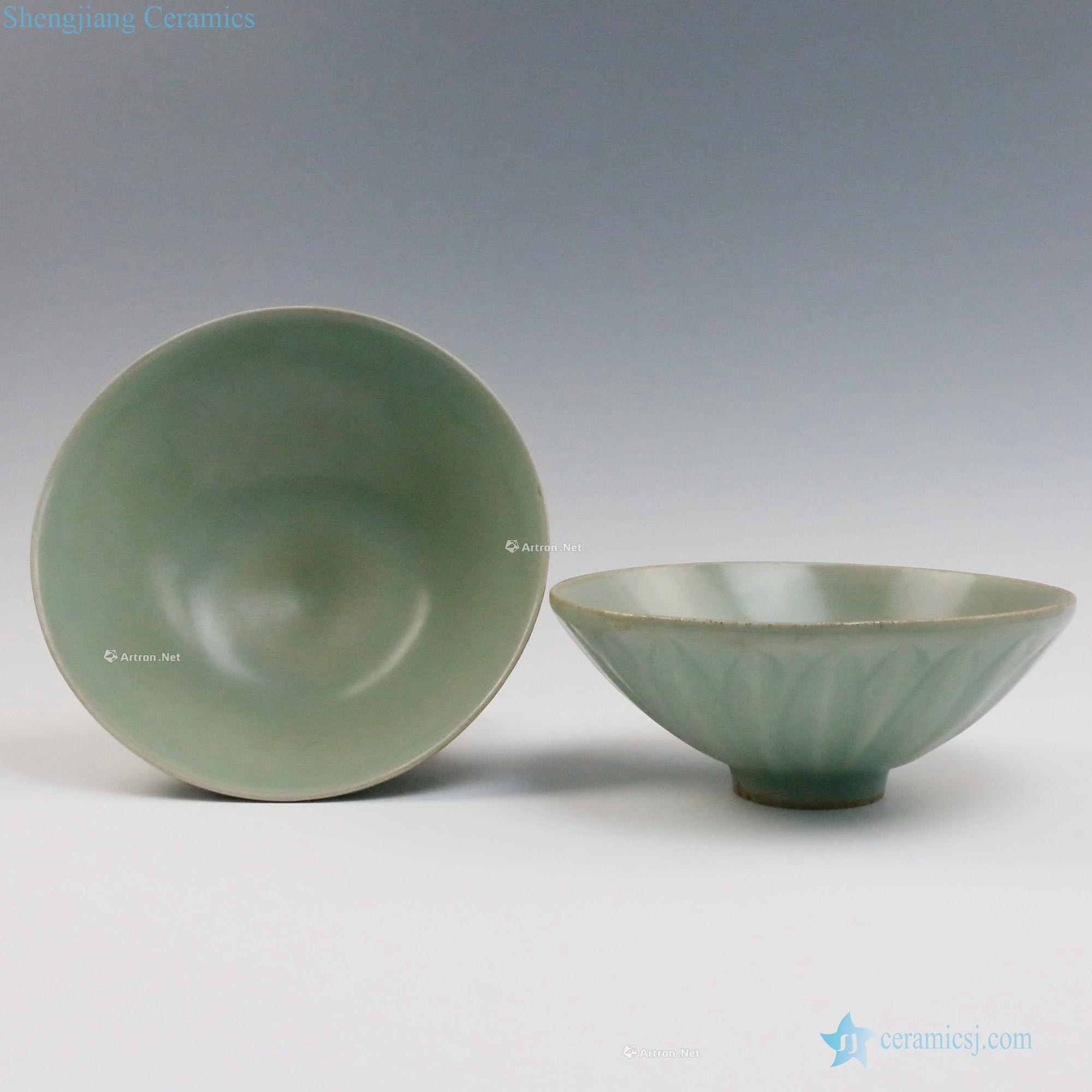 The song dynasty Longquan celadon hat to bowl (group a)