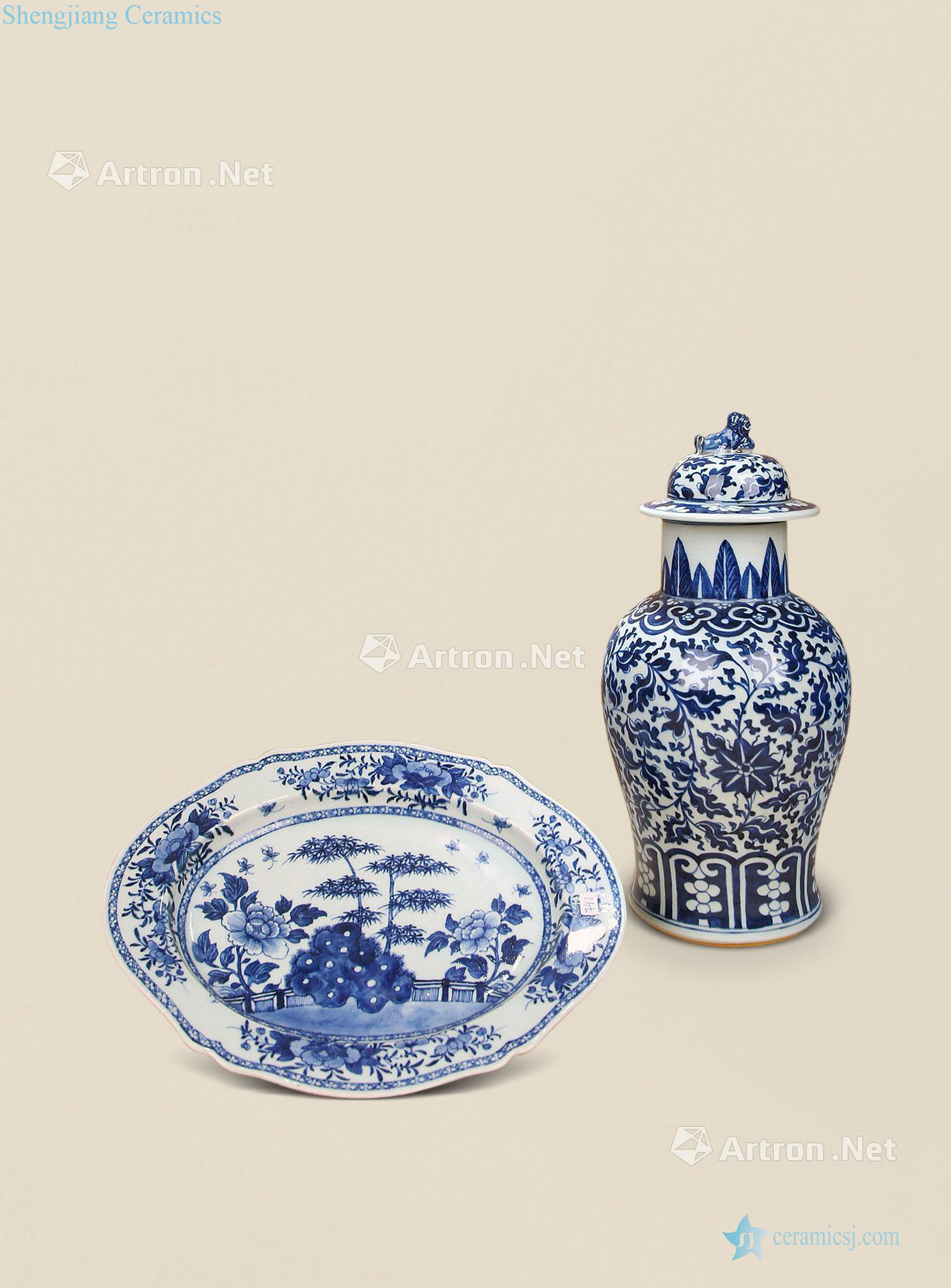 qing Blue and white flower disc, bottles of each