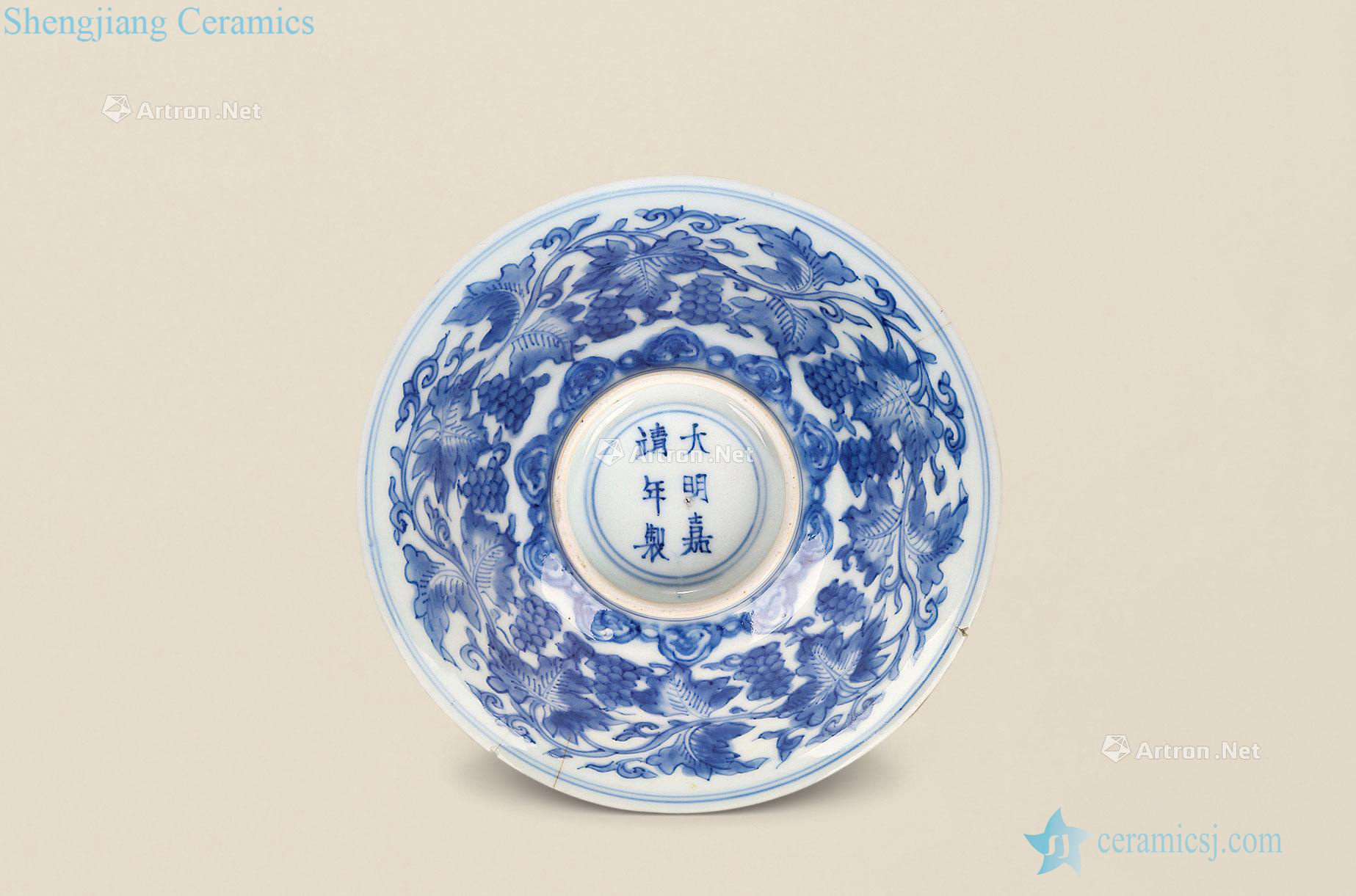 Blue and white grape grain hat to bowl of the reign of emperor kangxi