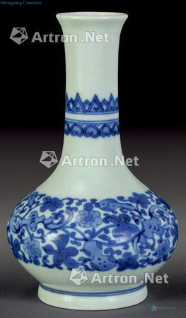 qing Blue and white flower small bottle