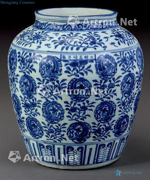 qing Blue and white ruffled branch flowers longnu cans