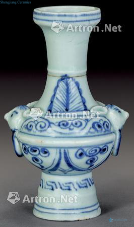 qing Blue and white moire beast ear