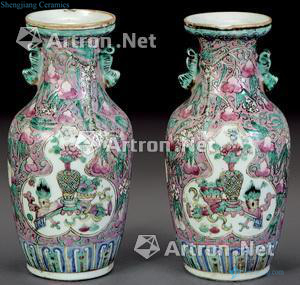 Whey powder dust to medallion antique vase (2)