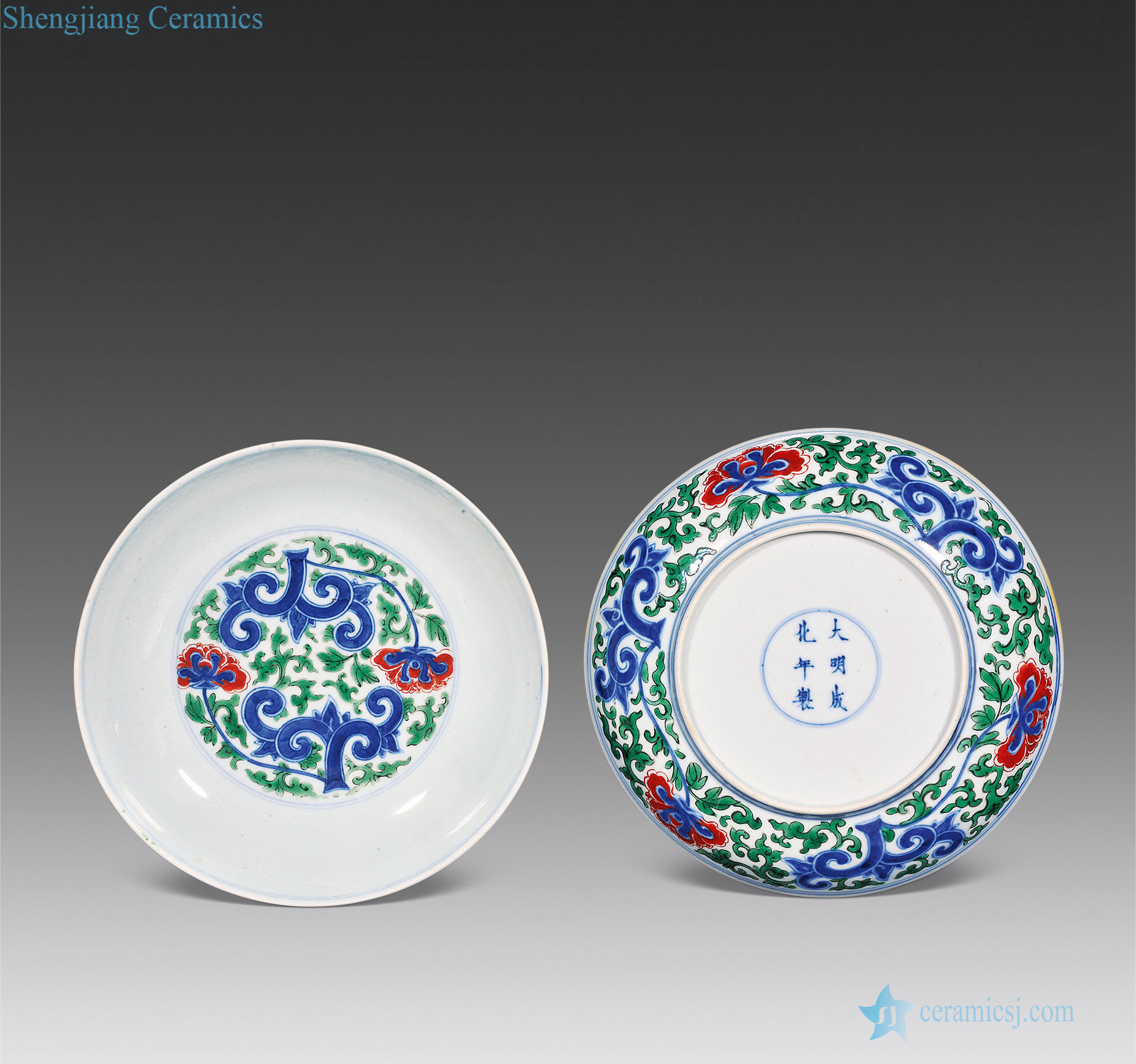 The qing emperor kangxi Blue and red and green color flower tray (a)