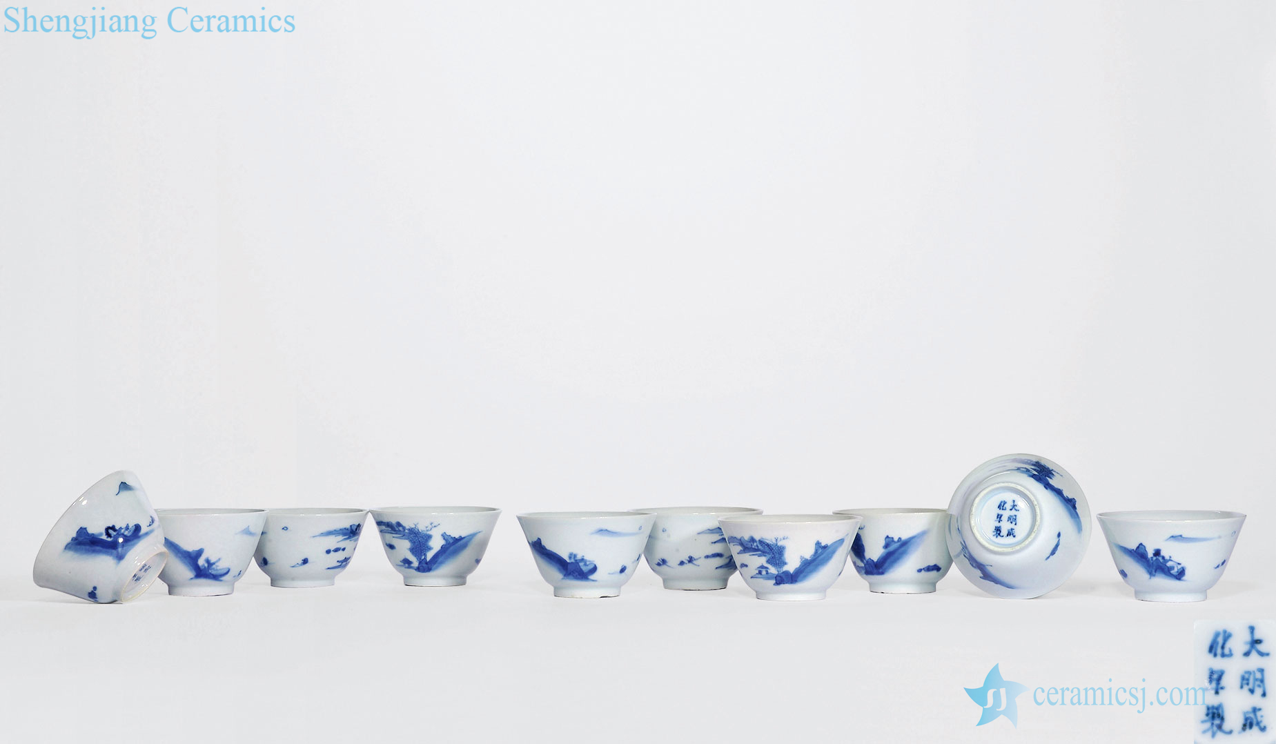 In the early qing Blue and white landscape character lines cup (10)