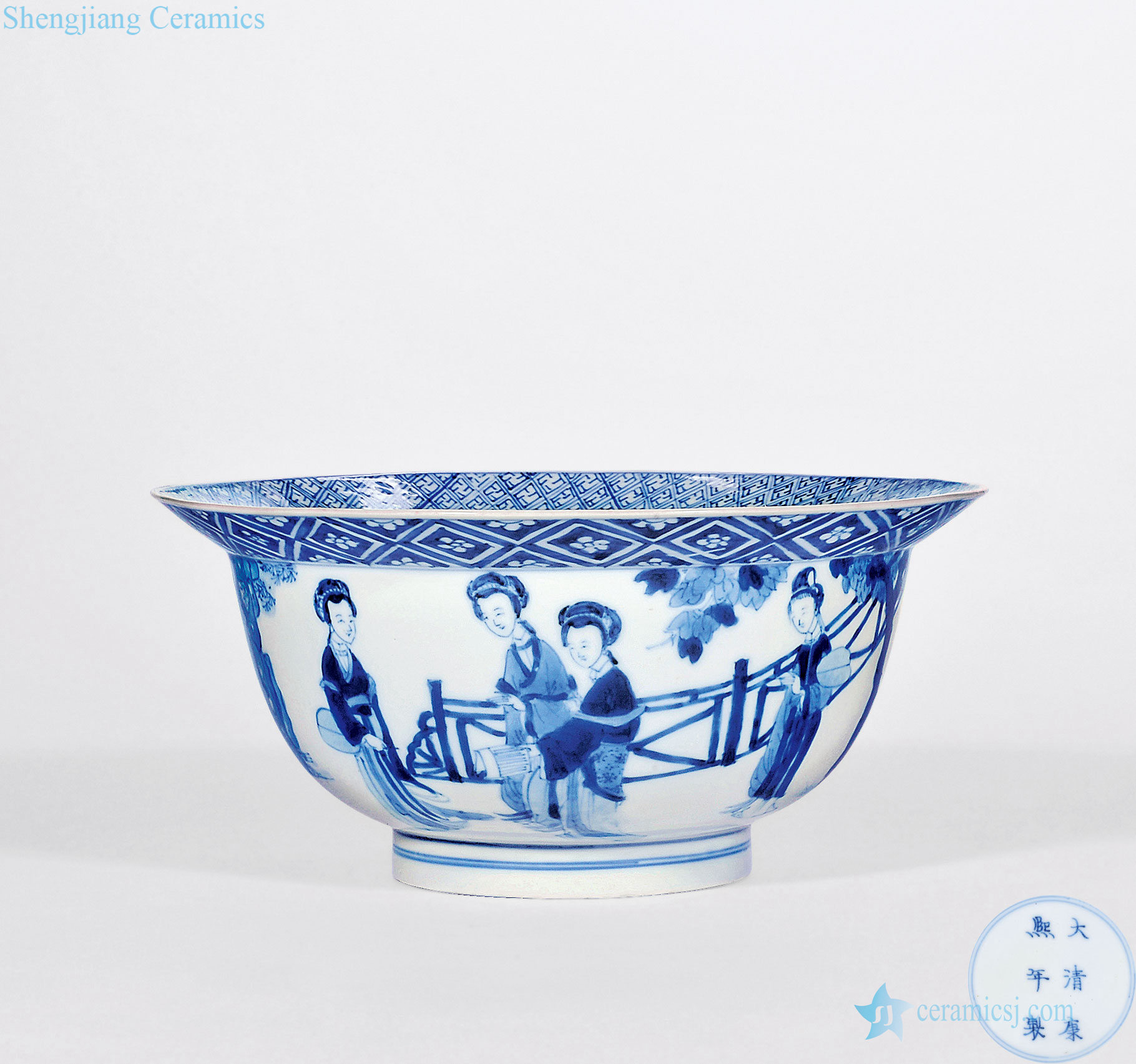 The qing emperor kangxi Blue and white lady baby play figure fold along the bowl