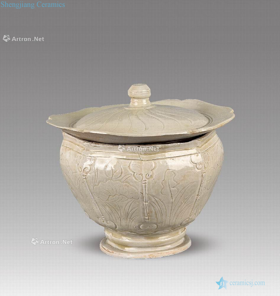 Style of xing kiln celadon pot