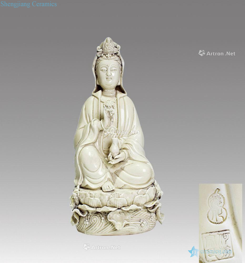 Dehua kiln porcelain goddess of mercy