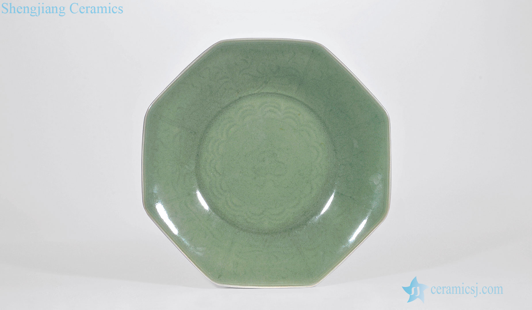 Ming Longquan celadon green glaze dark engraved floral print eight square plate