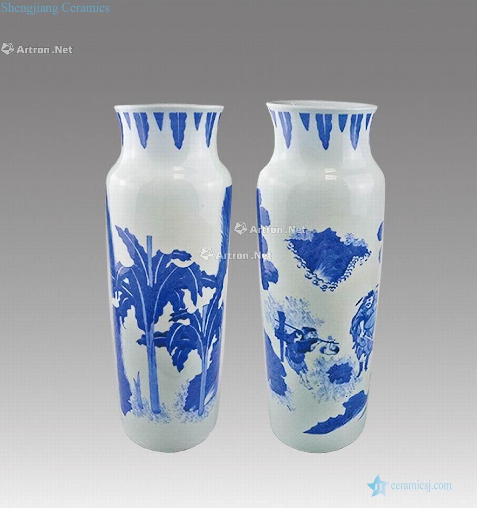 In the qing dynasty blue and white people object leg bottle (a)