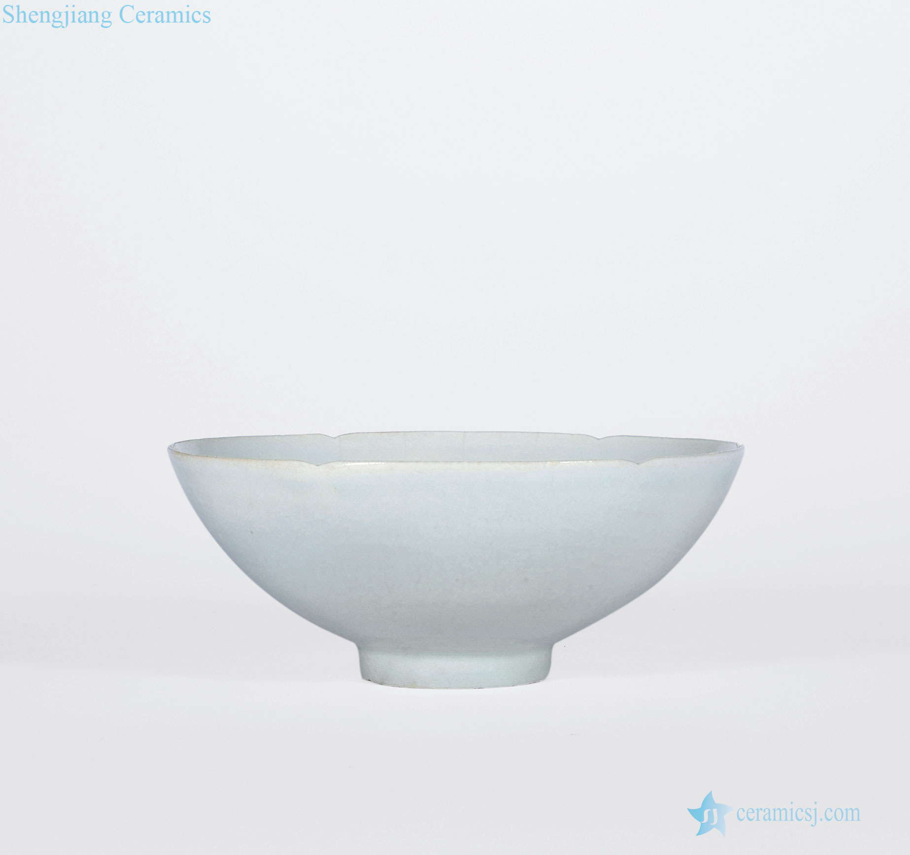 yuan Dark carved flower grain left shadow blue glazed bowl