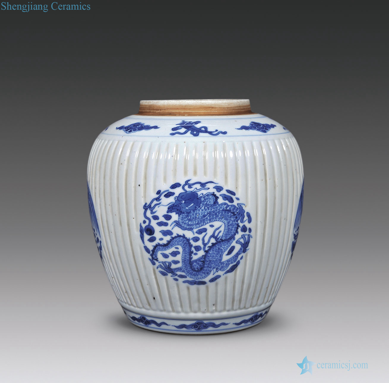 The qing emperor kangxi Blue and white dragon groups grain melon leng cans