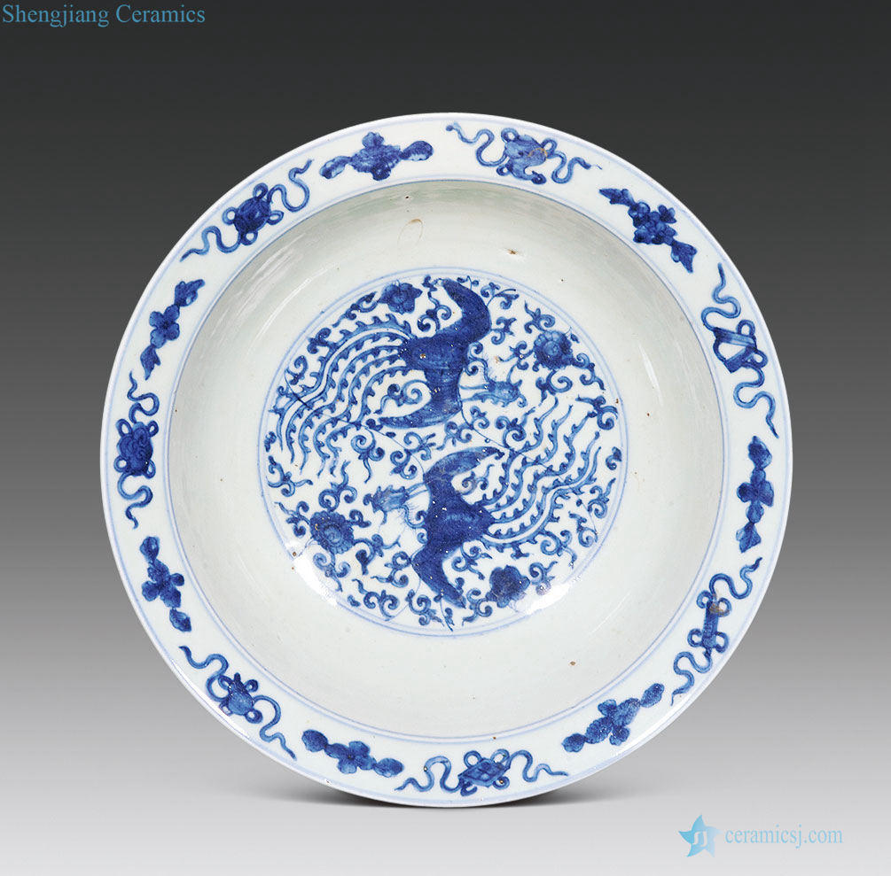 In the late Ming Blue and white floral grain fold along the basin