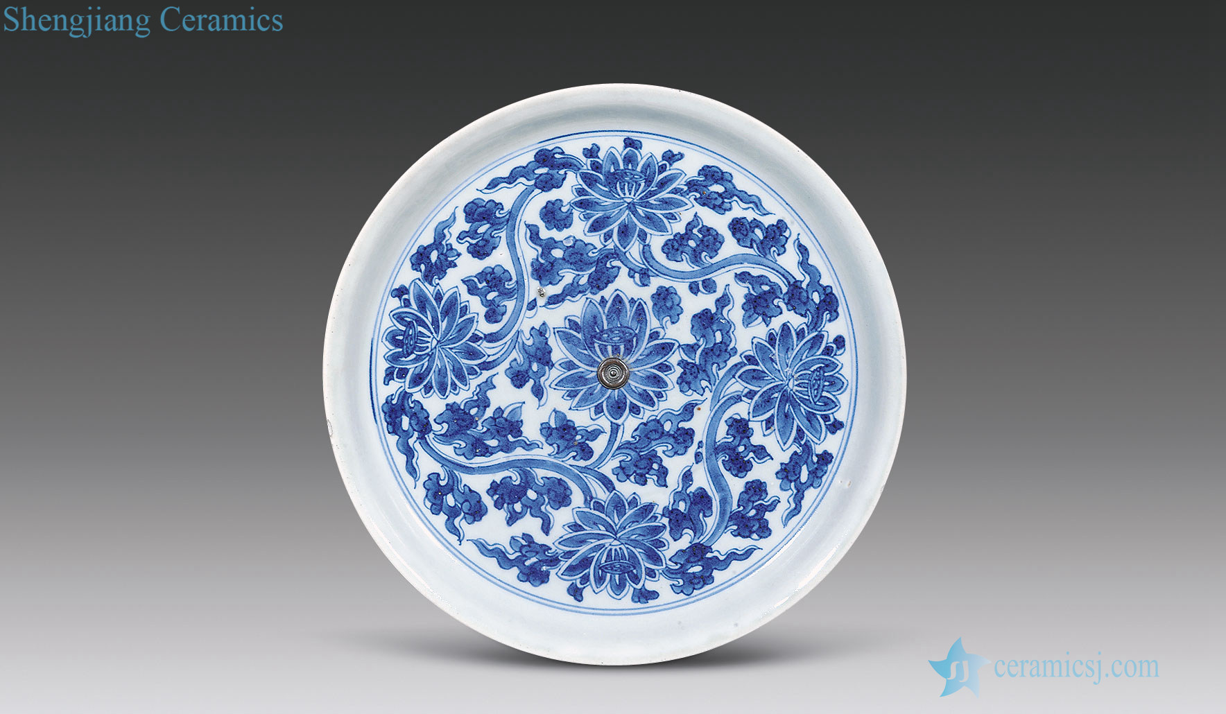 The qing emperor kangxi Blue and white lotus flower tray