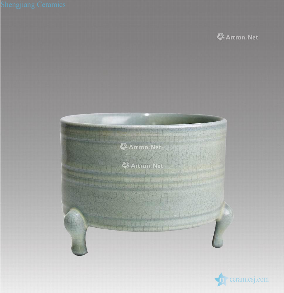 Northern song dynasty Your kiln azure glaze furnace with three legs