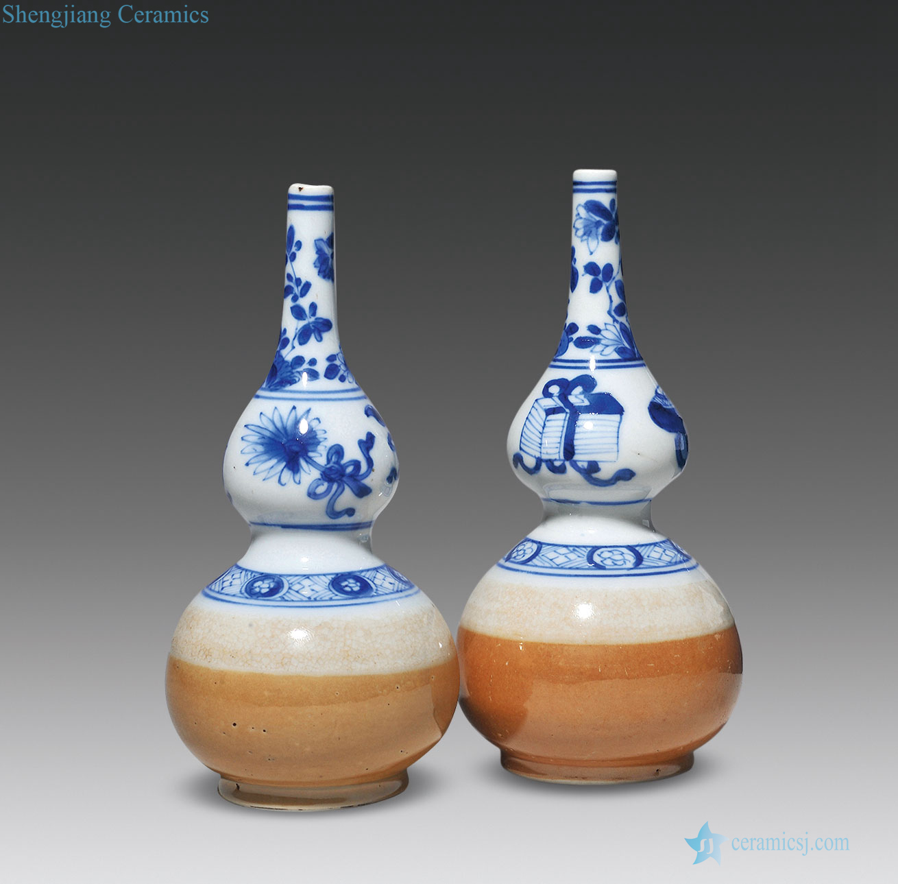 The qing emperor kangxi sauce glaze porcelain antique figure small gourd bottle (a)