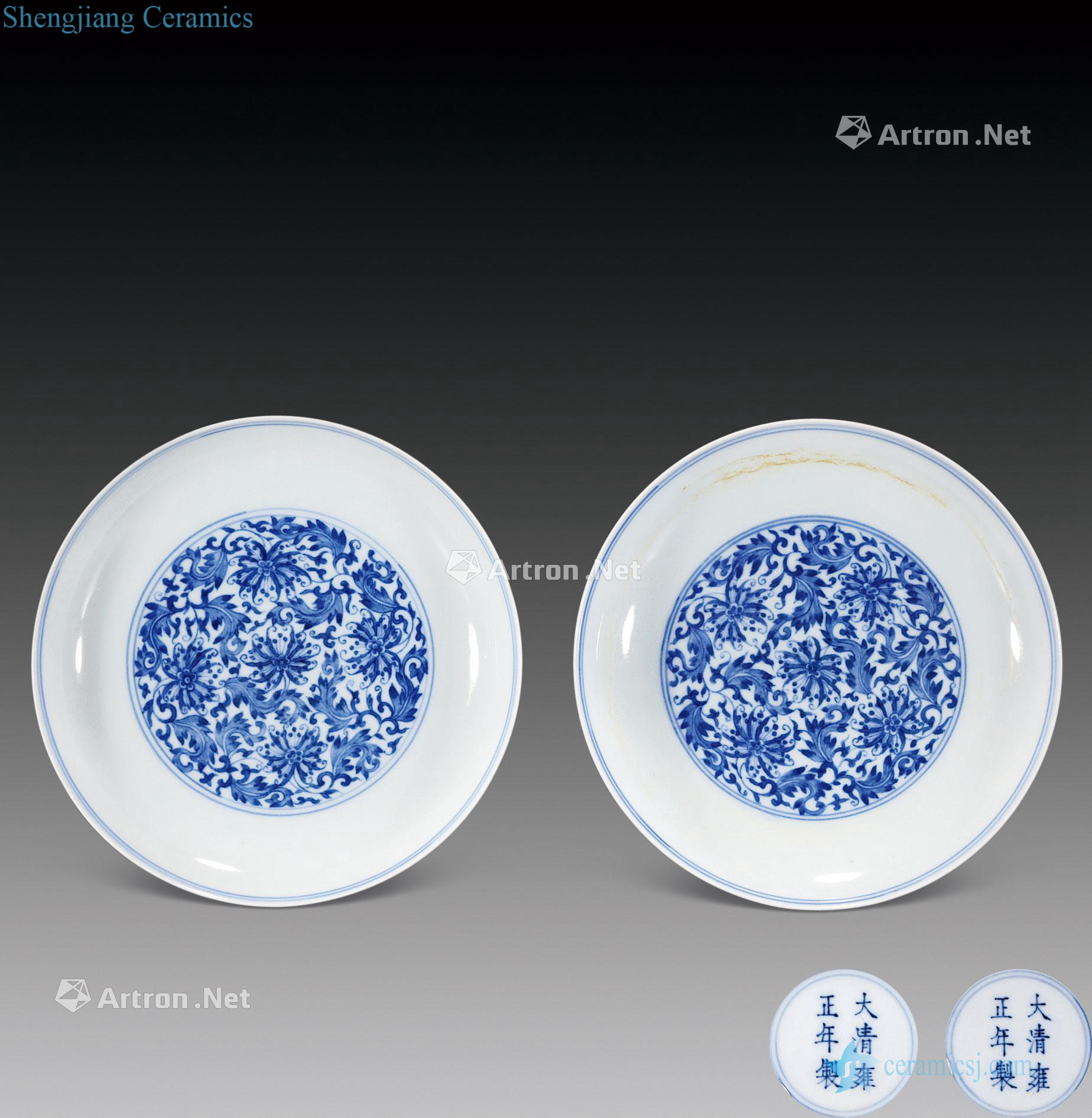 qing Blue and white tie up lotus flower tray (a)