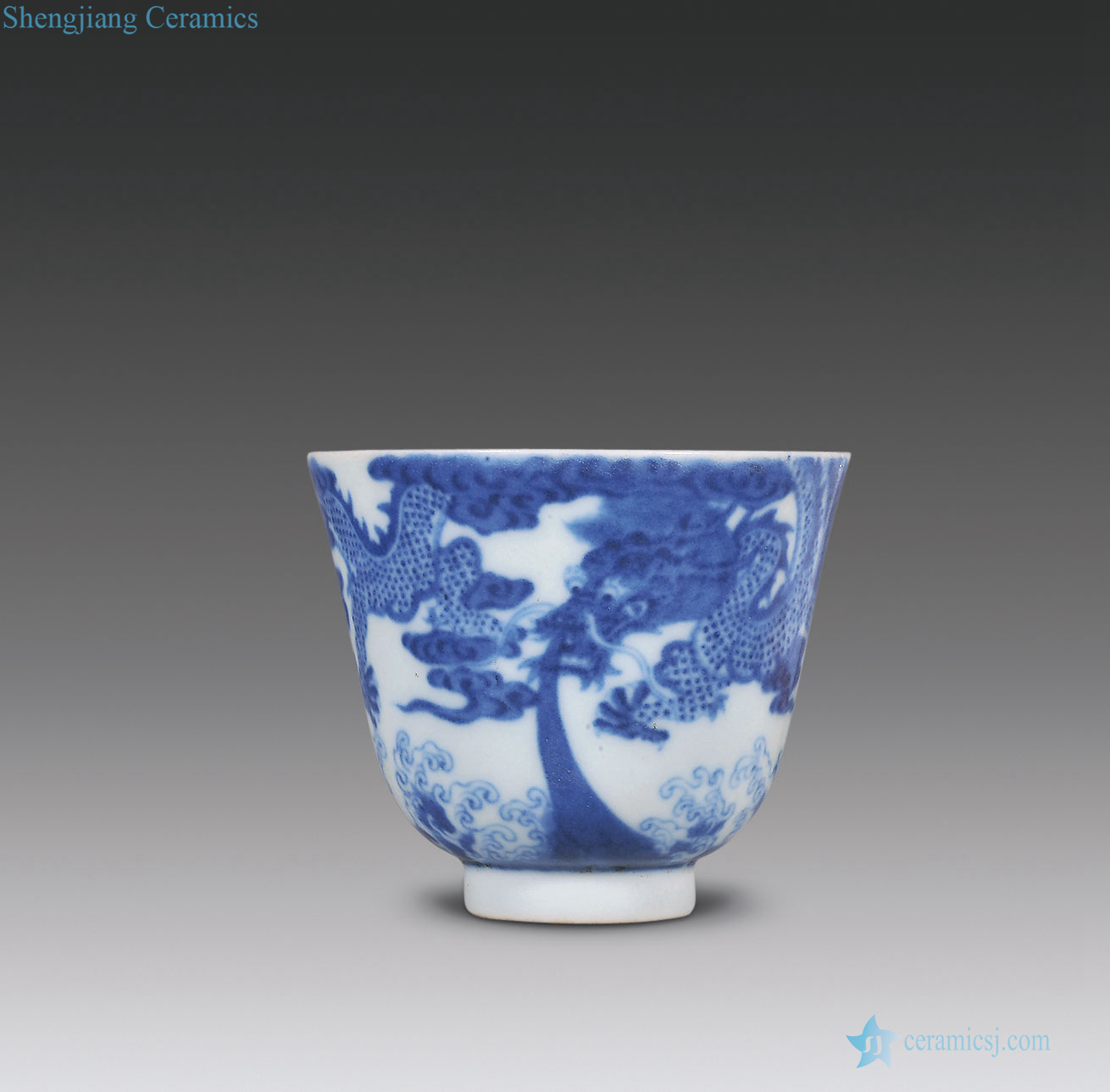 qing Blue and white YunLongWen cup