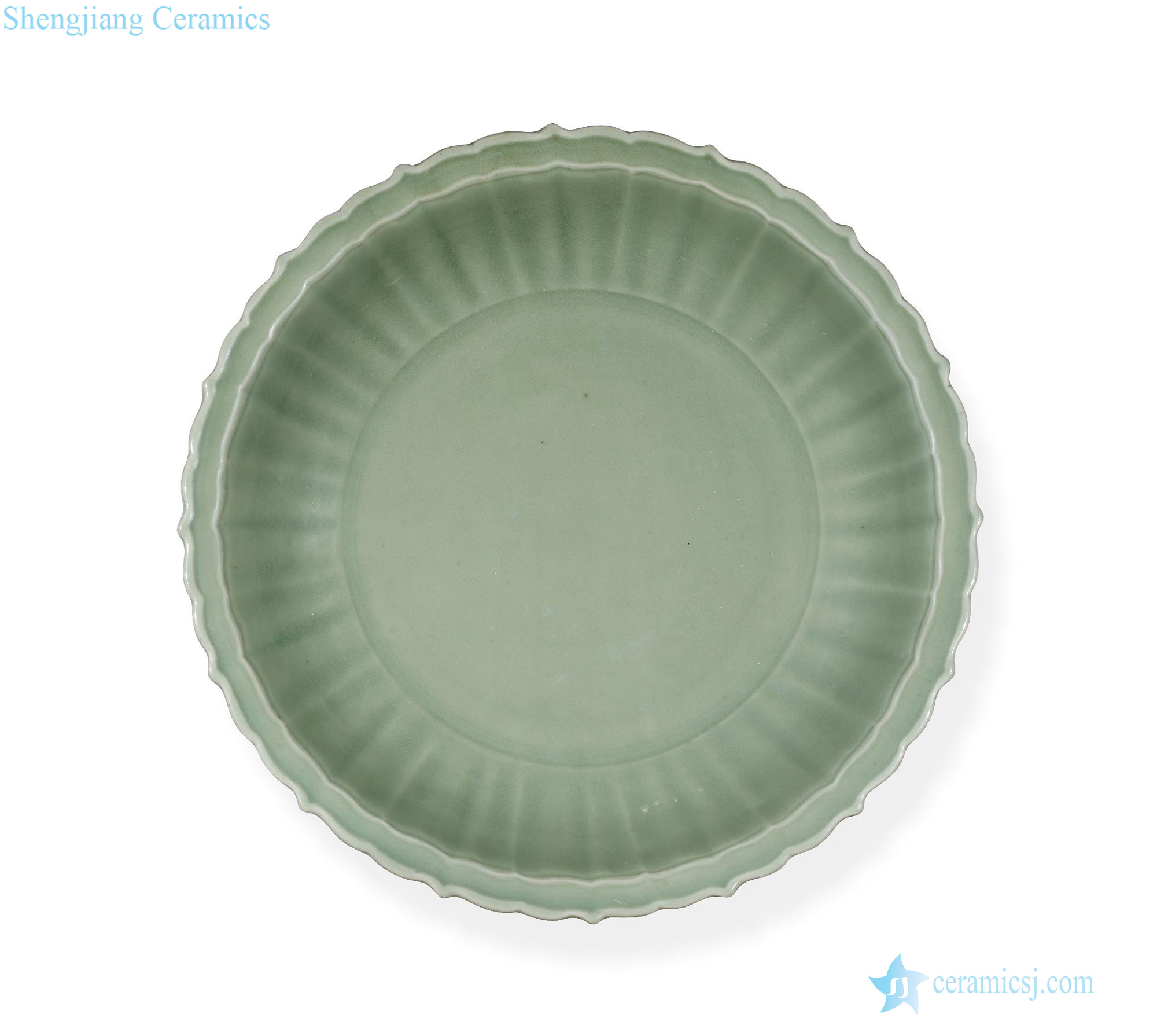 At the end of the yuan Ming Longquan celadon ling flowers fold along the plate