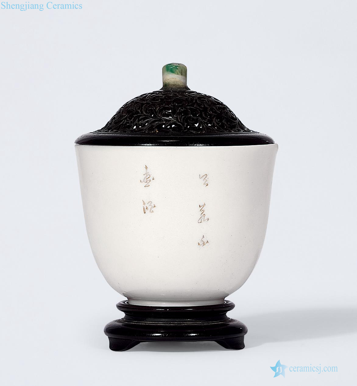 The late Ming dynasty dehua poetry cup