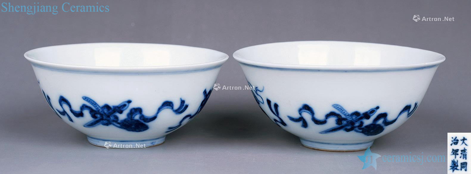 qing Blue and white sweet green-splashed bowls (a)