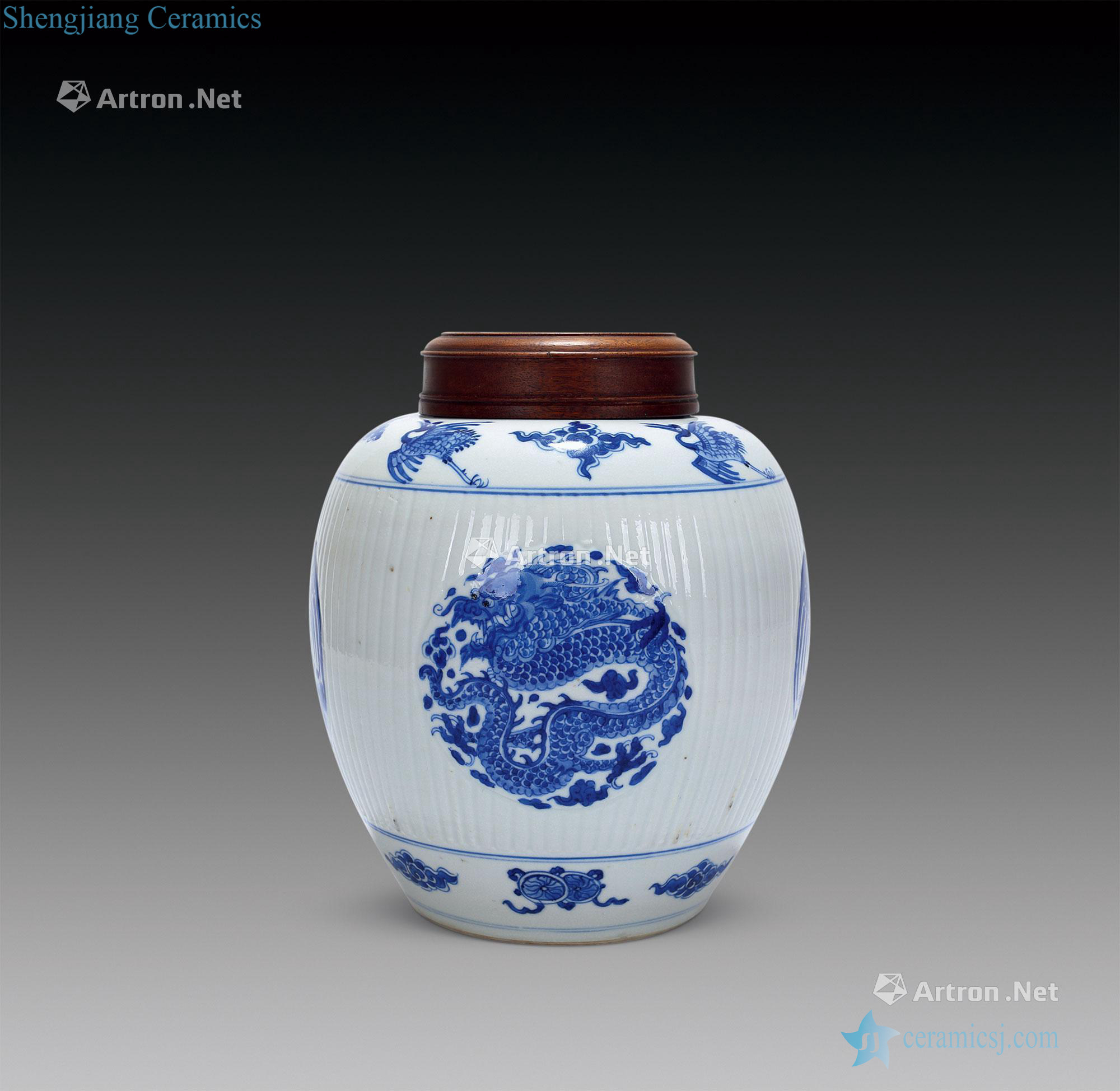 The qing emperor kangxi Blue and white group longfeng grain tank
