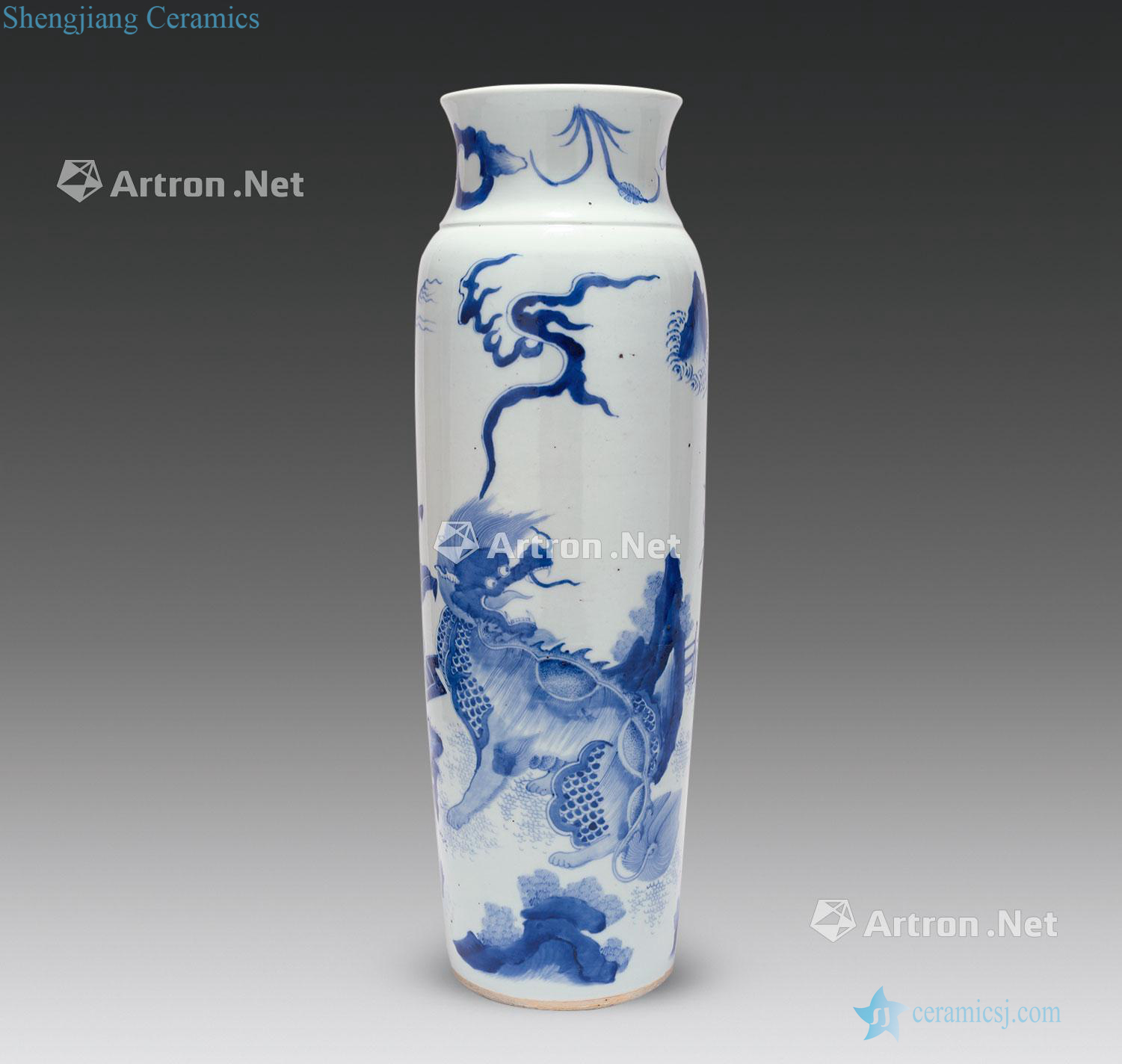 Qing dynasty blue-and-white kirin plantain grain tube bottles