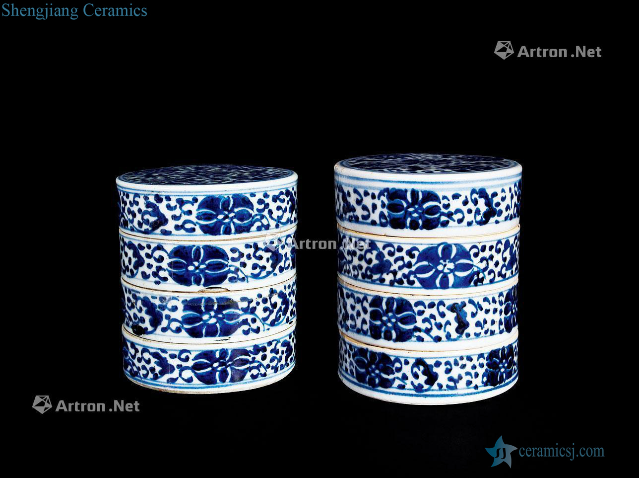 Qing qianlong Blue and white flower four boxes (a pair)