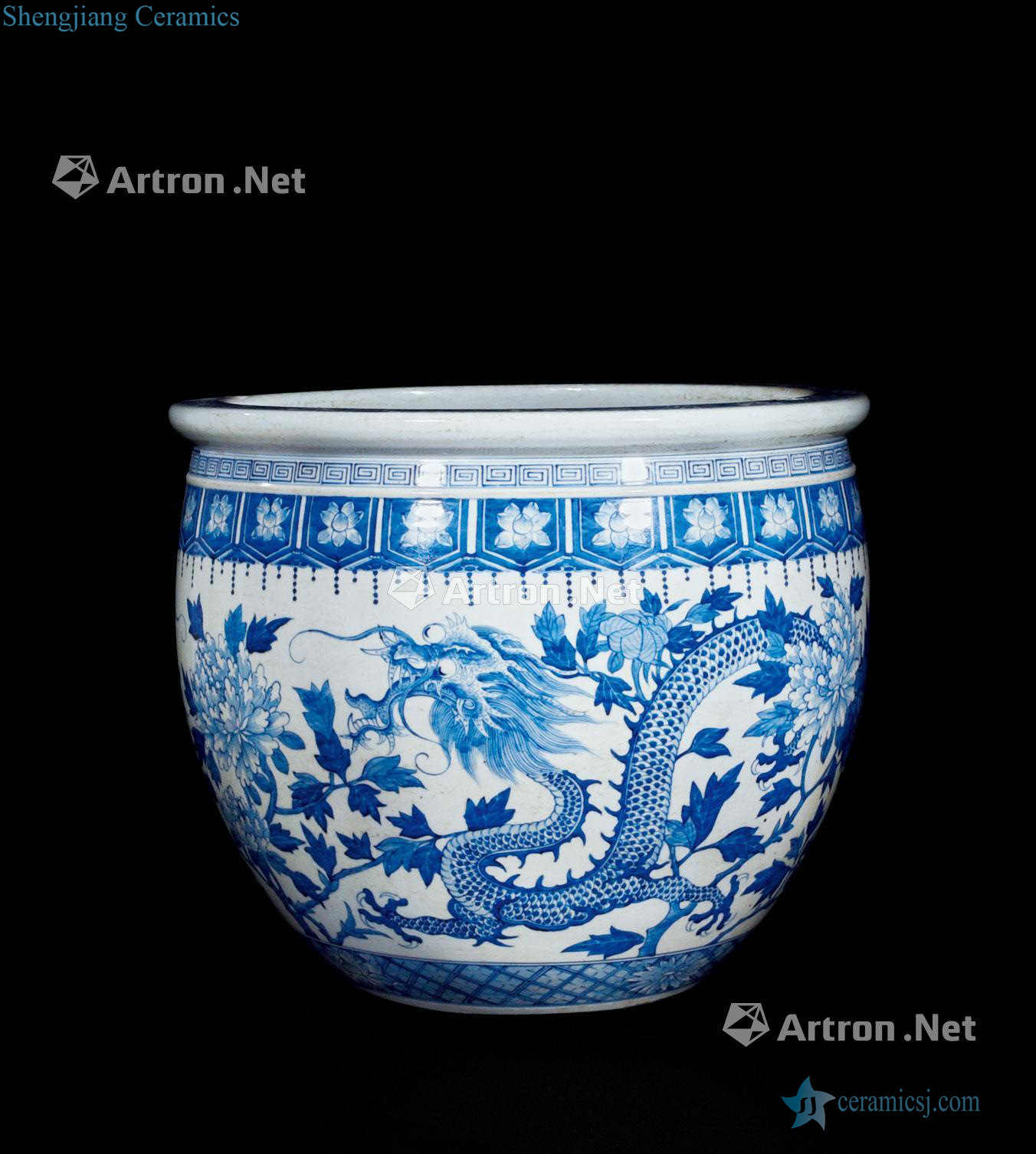 qing Blue and white dragon wear flowers painting cylinder