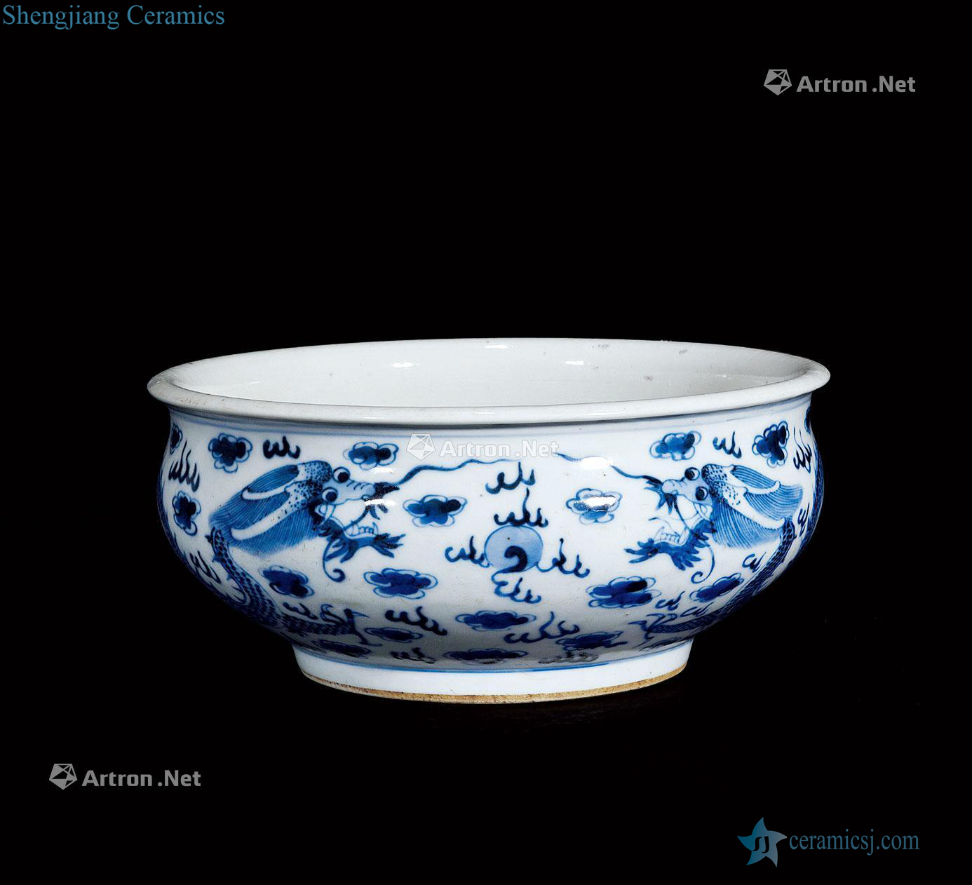 qing Blue and white dragon playing pearl incense burner