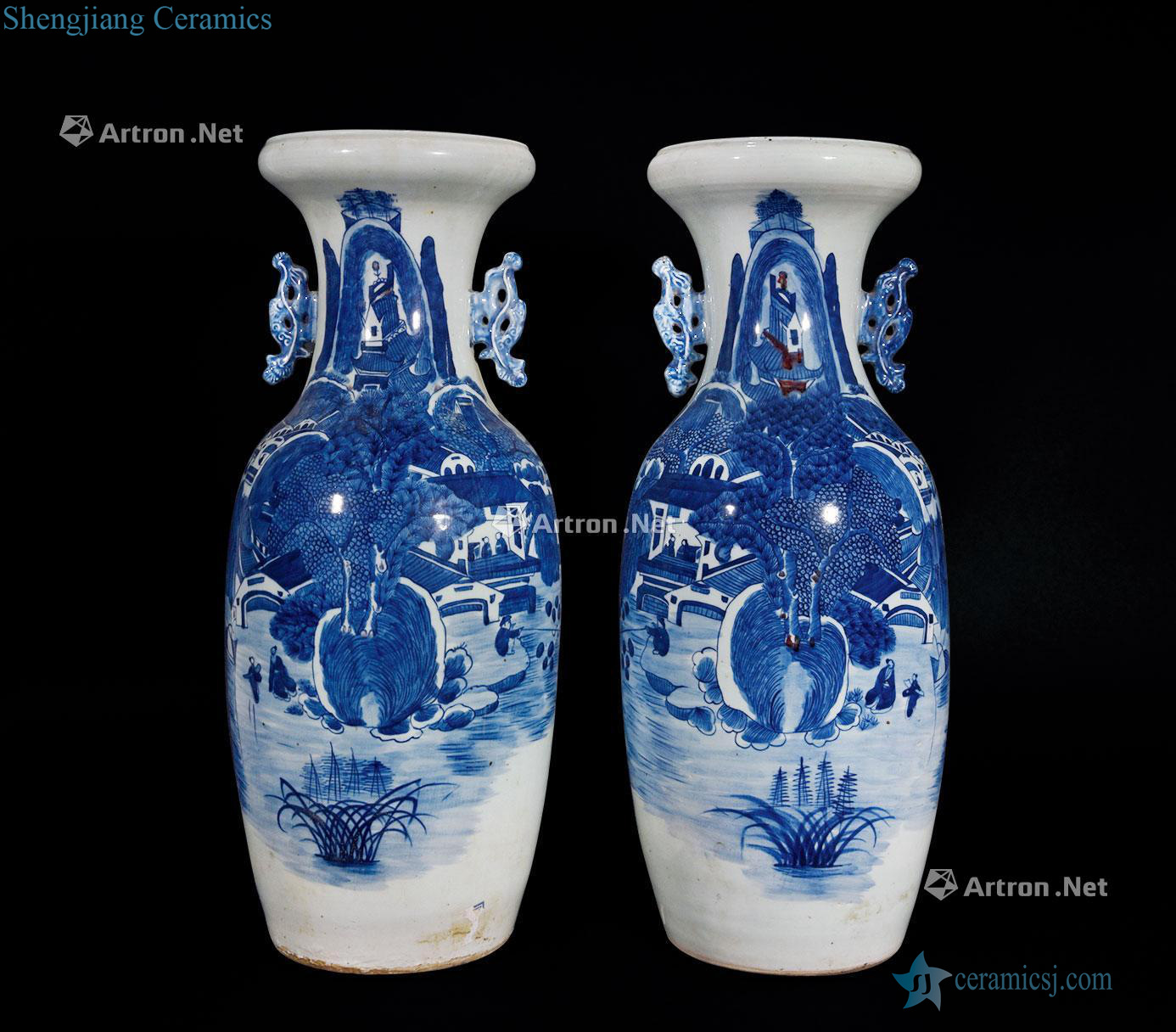 qing Blue and white landscape with purple dish buccal bottle (a)