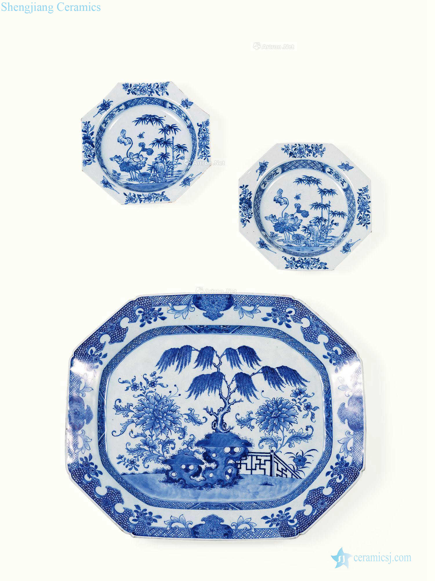 Qing qianlong Blue and white flower tray (a group of three)